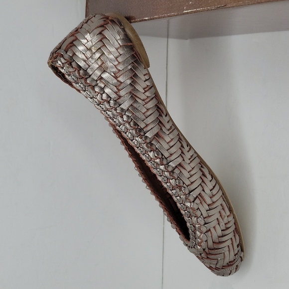 SEYCHELLES Pewter Ballet Flats Woven Metallic Leather 7M - Picture 12 of 16